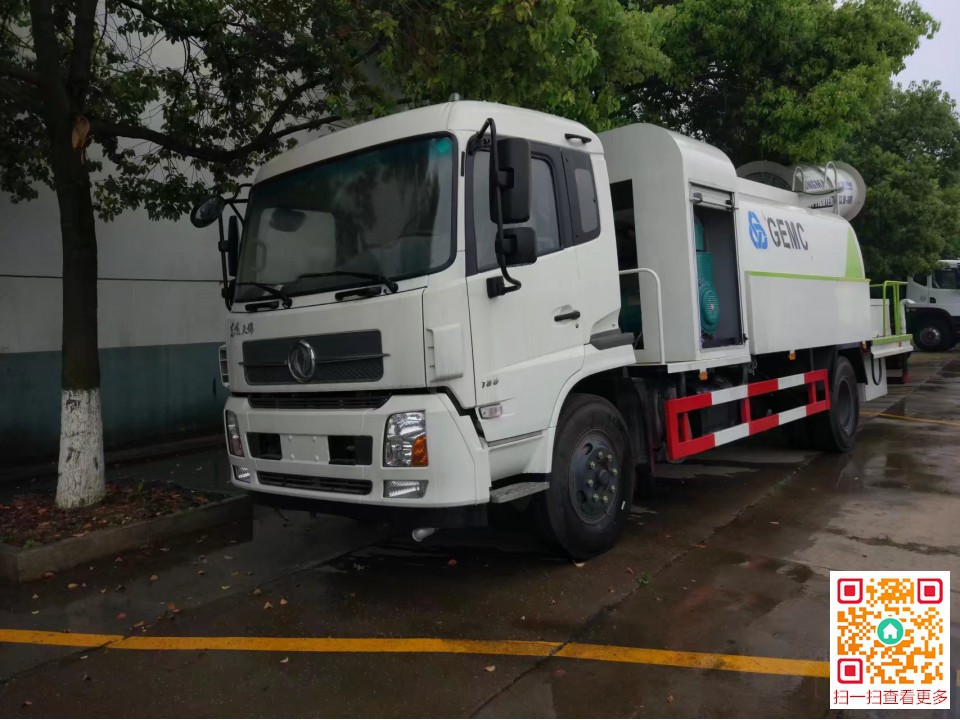 東風(fēng)天錦噴霧降塵抑塵車左前圖片