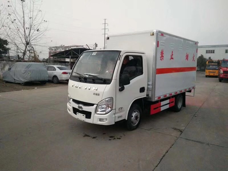 湖北程力躍進(jìn)小福星爆破器材運(yùn)輸車(chē) (2)