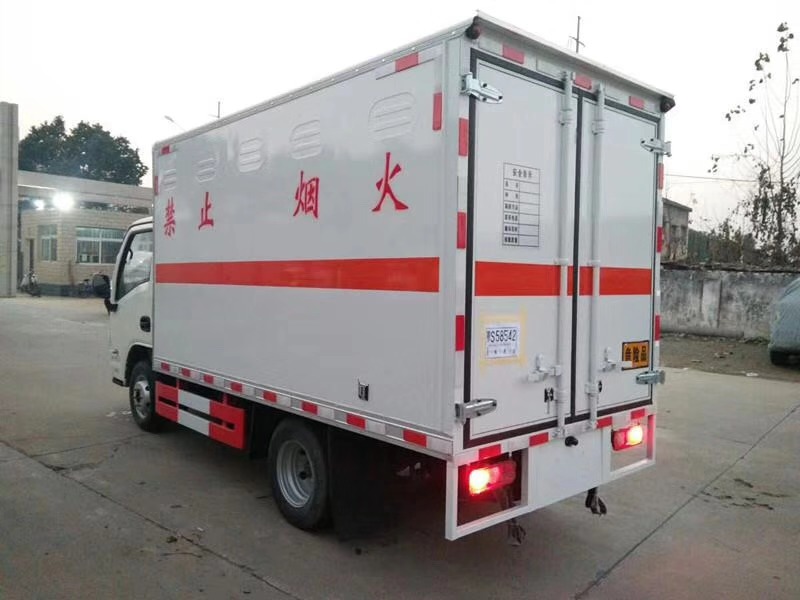 湖北程力躍進(jìn)小福星爆破器材運(yùn)輸車(chē) (7)
