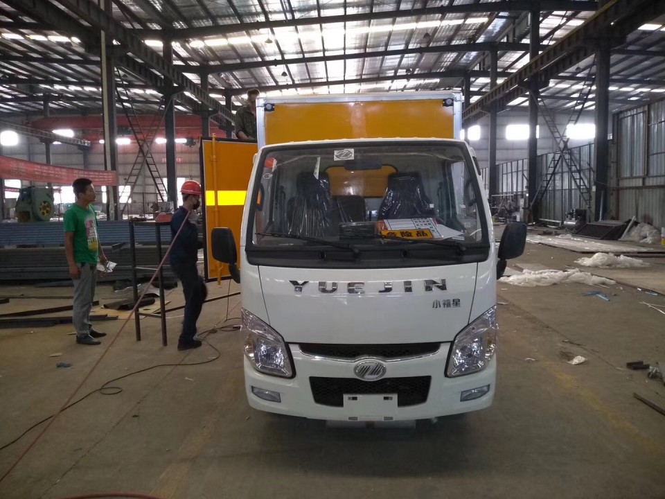 湖北程力躍進(jìn)小福星爆破器材運(yùn)輸車(chē) (10)