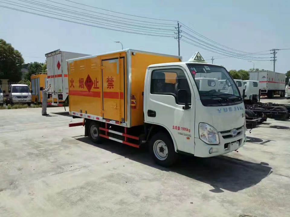 湖北程力躍進(jìn)小福星爆破器材運(yùn)輸車(chē) (18)