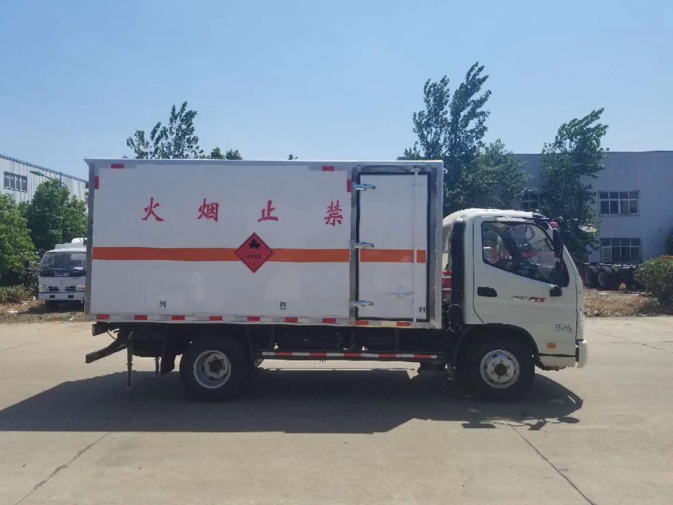 湖北程力福田奧鈴爆破器材運(yùn)輸車 (29)