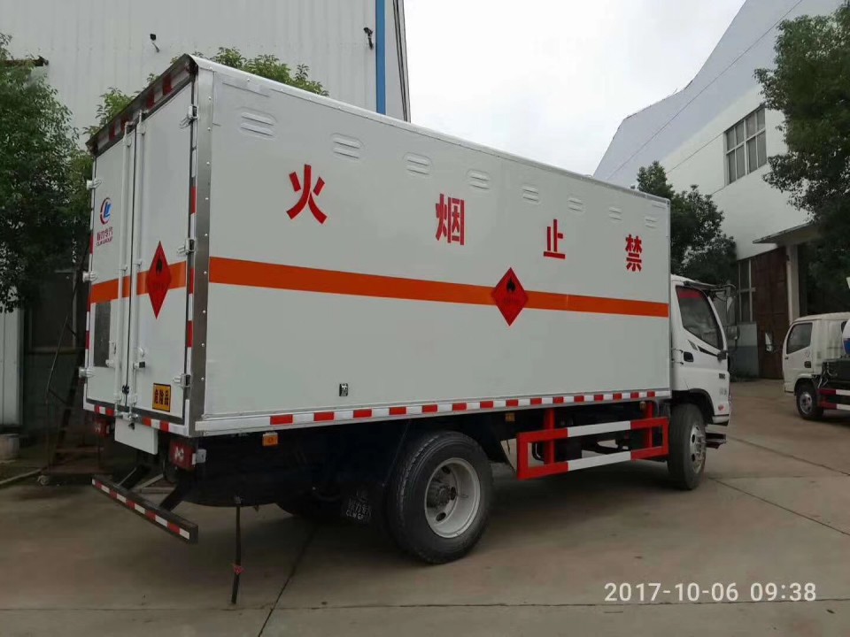 湖北程力福田歐馬可4噸爆破器材運輸車 (8)