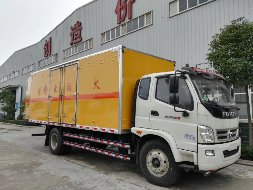 湖北程力福田奧鈴9.99噸爆破器材運(yùn)輸車(chē) (4)